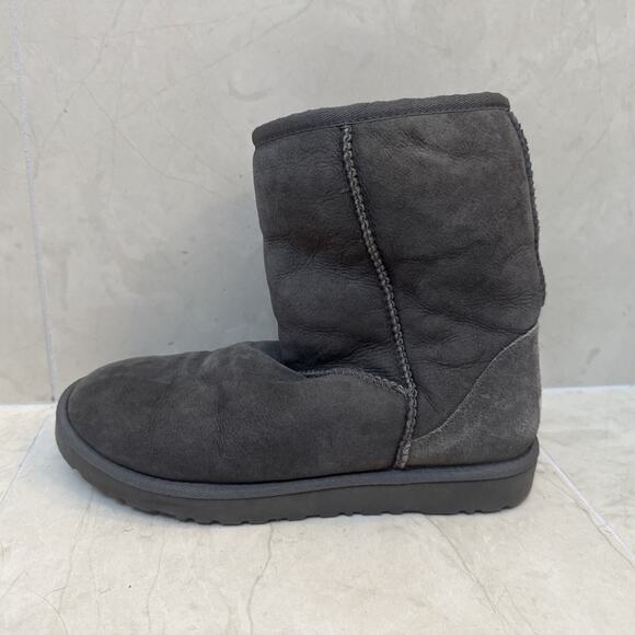 Ugg Classic Short Grey Winter Boots Shearling Lined Women's Size 7 - Picture 4 of 8